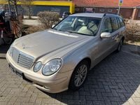 Gebraucht Mercedes E220 150 PS (110 kW) 2004 Beige Limousine