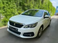 Gebraucht Peugeot 308 Active 131 PS (96 kW) 2018 Weiß Limousine