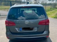 Second-hand VW Sharan 170 CP (125 kW) 2011 Gri Monovolum