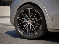 Neu Porsche Cayenne Black Edition 470 PS (345 kW) 2026 Silber SUV