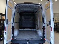 Gebraucht VW Crafter 177 PS (130 kW) 2023 Weiß Van