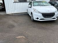 gebraucht Peugeot 208 1.2 60 KW