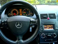 Gebraucht Mercedes A180 109 PS (80 kW) 2010 Schwarz Kleinwagen