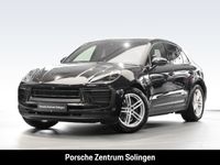 Gebraucht Porsche Macan 265 PS (194 kW) 2023 Tiefschwarzmetallic SUV