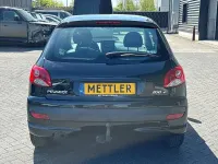 Gebraucht Peugeot 206+ 60 PS (44 kW) 2011 Schwarz Kleinwagen