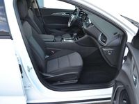 Gebraucht Opel Insignia 170 PS (125 kW) 2017 Weiß Kombi