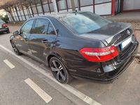 Gebraucht Mercedes E300 231 PS (169 kW) 2011 Schwarz Limousine
