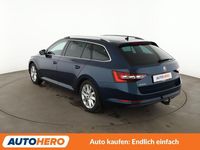 Gebraucht Skoda Superb Style 150 PS (110 kW) 2018 Modra lava/lava blau Kombi