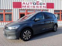 Gebraucht VW Touran Active 150 PS (110 kW) 2022 Grau Van / Kleinbus