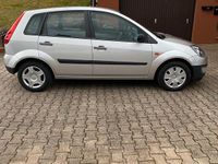 Gebraucht Ford Fiesta 70 PS (51 kW) 2006 Silber Kleinwagen