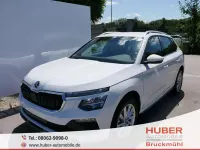 Neu Skoda Kamiq Premium Edition 150 PS (110 kW) 2025 Moonweiß perleffekt SUV