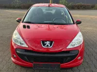Gebraucht Peugeot 206+ Basis 73 PS (53 kW) 2010 Rot Kleinwagen
