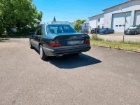 Gebraucht Mercedes 200 105 PS (77 kW) 1991 Grau Limousine
