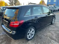 Gebraucht Mercedes B200 Edition 136 PS (100 kW) 2018 Schwarz Kleinwagen