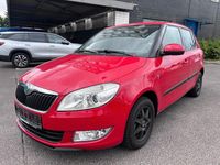 Gebraucht Skoda Fabia 69 PS (50 kW) 2012 Rot Kleinwagen