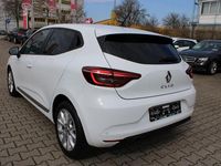 Gebraucht Renault Clio V 91 PS (66 kW) 2021 Weiß Limousine