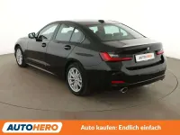 Gebraucht BMW 330 286 PS (210 kW) 2023 Schwarz ii/bonnet fluid black Limousine