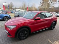 Gebraucht Alfa Romeo Stelvio Business 160 PS (117 kW) 2019 Rot SUV