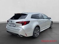 Neu Toyota Corolla 140 PS (102 kW) 2025 Silber Limousine