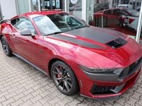 Neu Ford Mustang Dark Horse 454 PS (333 kW) 2026 Molten magenta metallic Coupé