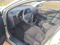 Gebraucht Toyota Avensis 116 PS (85 kW) 2004 Silber Kombi