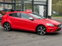 gebraucht Volvo V40 R Design Momentum/CAM/NAVI/SZHZ/TOP GEPFLEGT