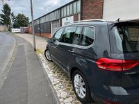 Gebraucht VW Touran 150 PS (110 kW) 2019 Grau Van / Kleinbus