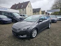 Gebraucht Ford Focus Titanium 120 PS (88 kW) 2016 Grau Limousine