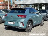 Second-hand VW T-Roc R-line 110 CP (80 kW) 2023 Albastru SUV