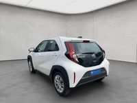 Neu Toyota Aygo X X-play 72 PS (52 kW) 2025 Weiß SUV
