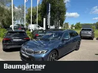Gebraucht BMW 330 M Sport 245 PS (180 kW) 2025 Arctic race blue metallic Kombi