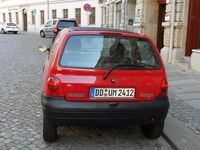 Używany Renault Twingo 58 KM (42 kW) 2003 Czerwony Hatchback