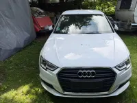 Gebraucht Audi A3 Design 116 PS (85 kW) 2018 Weiß Limousine