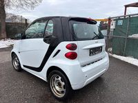 Gebraucht Smart ForTwo Coupé 70 PS (51 kW) 2012 Weiß Coupé
