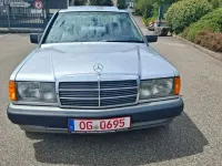 Gebraucht Mercedes 190 107 PS (78 kW) 1991 Silber Limousine