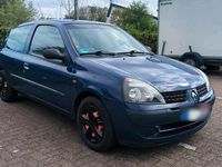 Second-hand Renault Clio II 2002 Albastru Hatchback