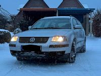 Gebraucht VW Passat 101 PS (74 kW) 2003 Silber Kombi