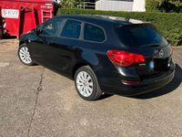 Używany Opel Astra 101 KM (74 kW) 2012 Czarny Kombi