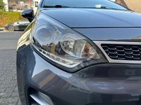 Gebraucht Kia Rio 84 PS (61 kW) 2016 Grau Kleinwagen