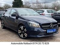 Gebraucht Mercedes A180 109 PS (80 kW) 2018 Blau Limousine