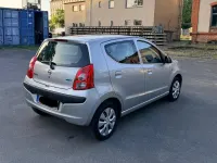 Gebraucht Nissan Pixo 75 PS (55 kW) 2012 Silber Kleinwagen