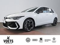 Gebraucht VW Golf VIII R-line 150 PS (110 kW) 2025 Pure white Limousine