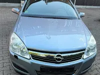 Gebraucht Opel Astra 101 PS (74 kW) 2007 Silber Kombi