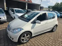 Gebraucht Mercedes A200 136 PS (100 kW) 2009 Weiß Van / Kleinbus