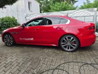 Gebraucht Jaguar XE R-Dynamic 179 PS (131 kW) 2019 Rot Limousine