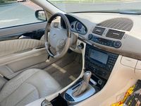Gebraucht Mercedes E500 306 PS (225 kW) 2002 Schwarz Limousine