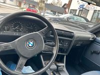 Gebraucht BMW 325 170 PS (125 kW) 1987 Saturnblau Coupé
