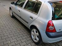 Gebraucht Renault Clio II 75 PS (55 kW) 2002 Silber Kleinwagen