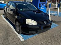 Gebraucht VW Golf IV 75 PS (55 kW) 2004 Schwarz Limousine