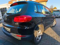 Gebraucht VW Tiguan 125 PS (91 kW) 2015 Schwarz SUV